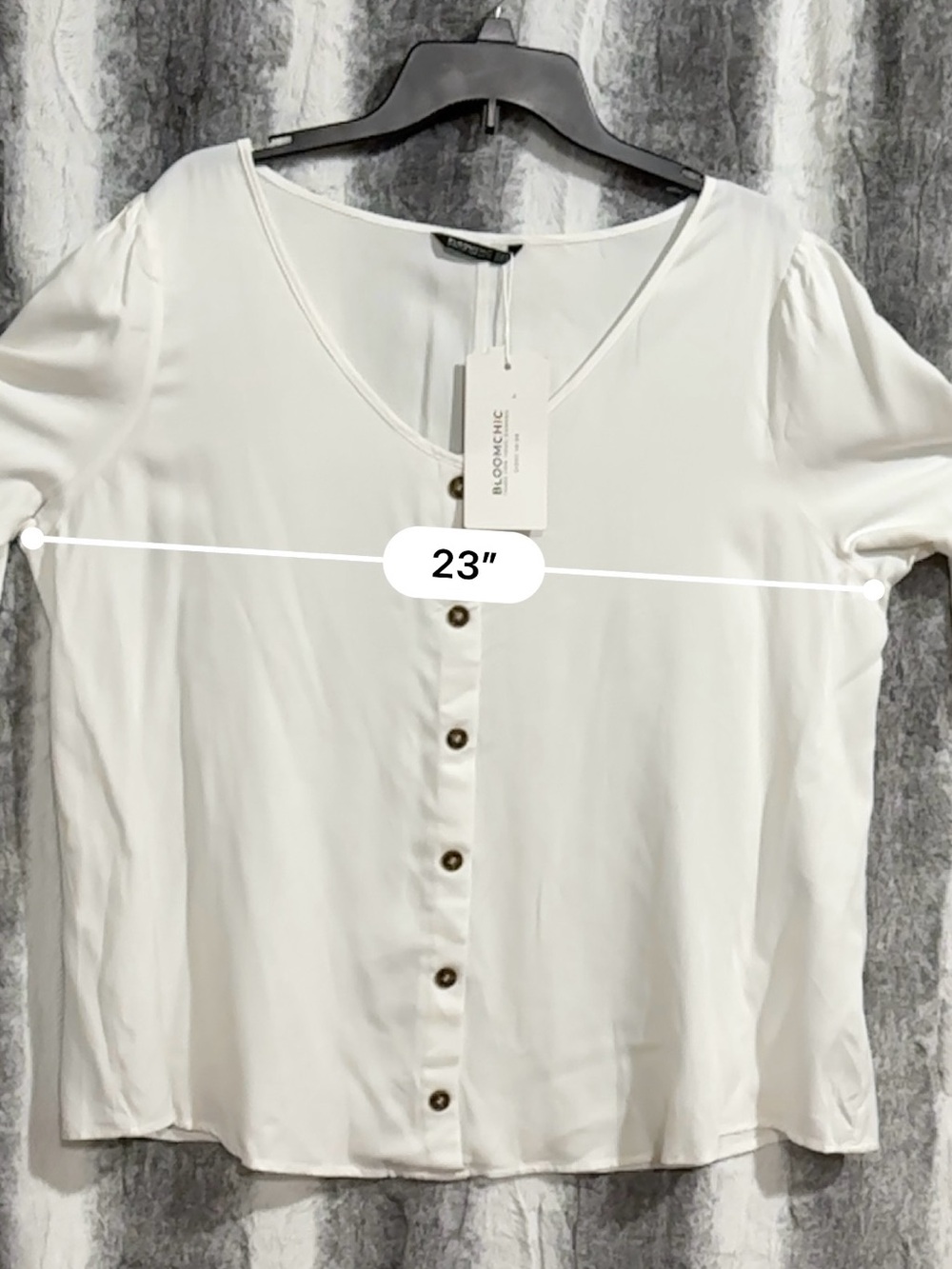 BloomChic White Button-Front Blouse with Lace Sleeve Trim size 1X (14-16) - Picture 3 of 12